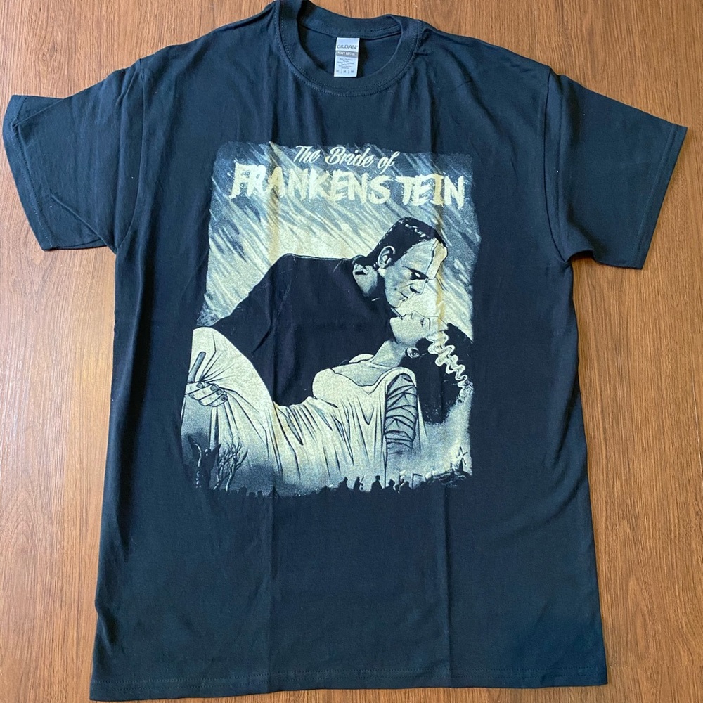 Frankenstein and his bride M T-shirt